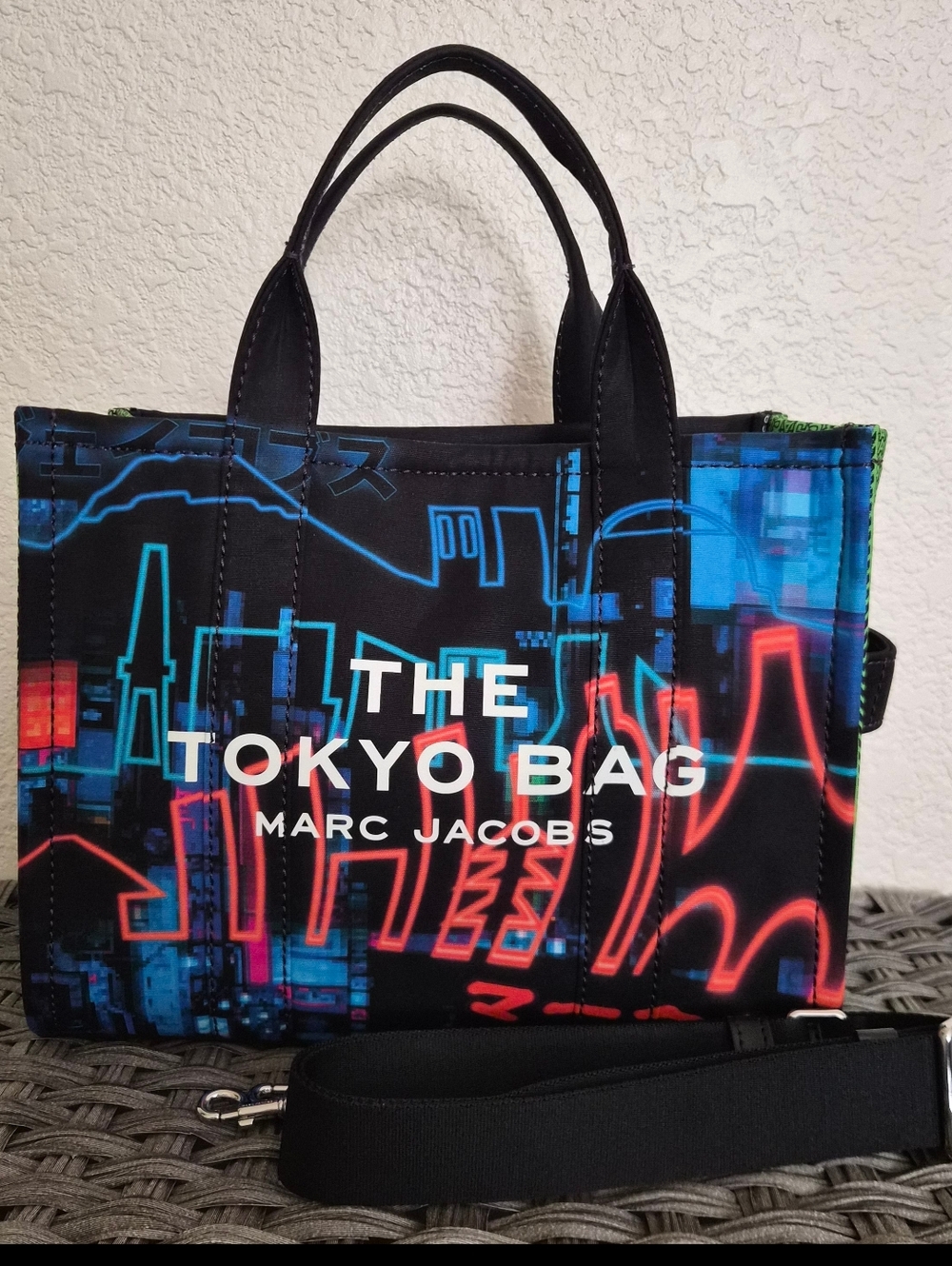 [SOLD OUT] Marc Jacobs Tokyo Medium Tote Bag ✨️
